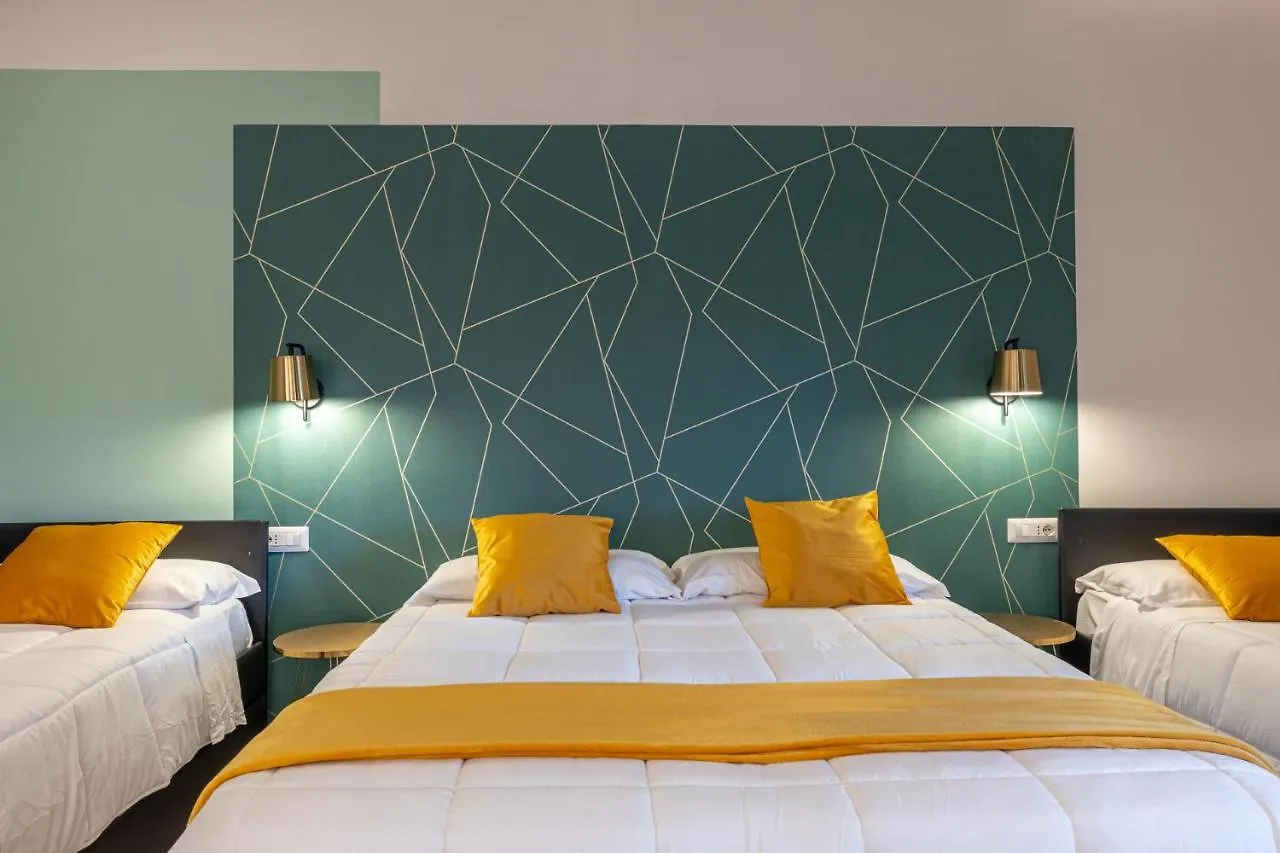 New Morpheus Rooms Rome Bed & Breakfast