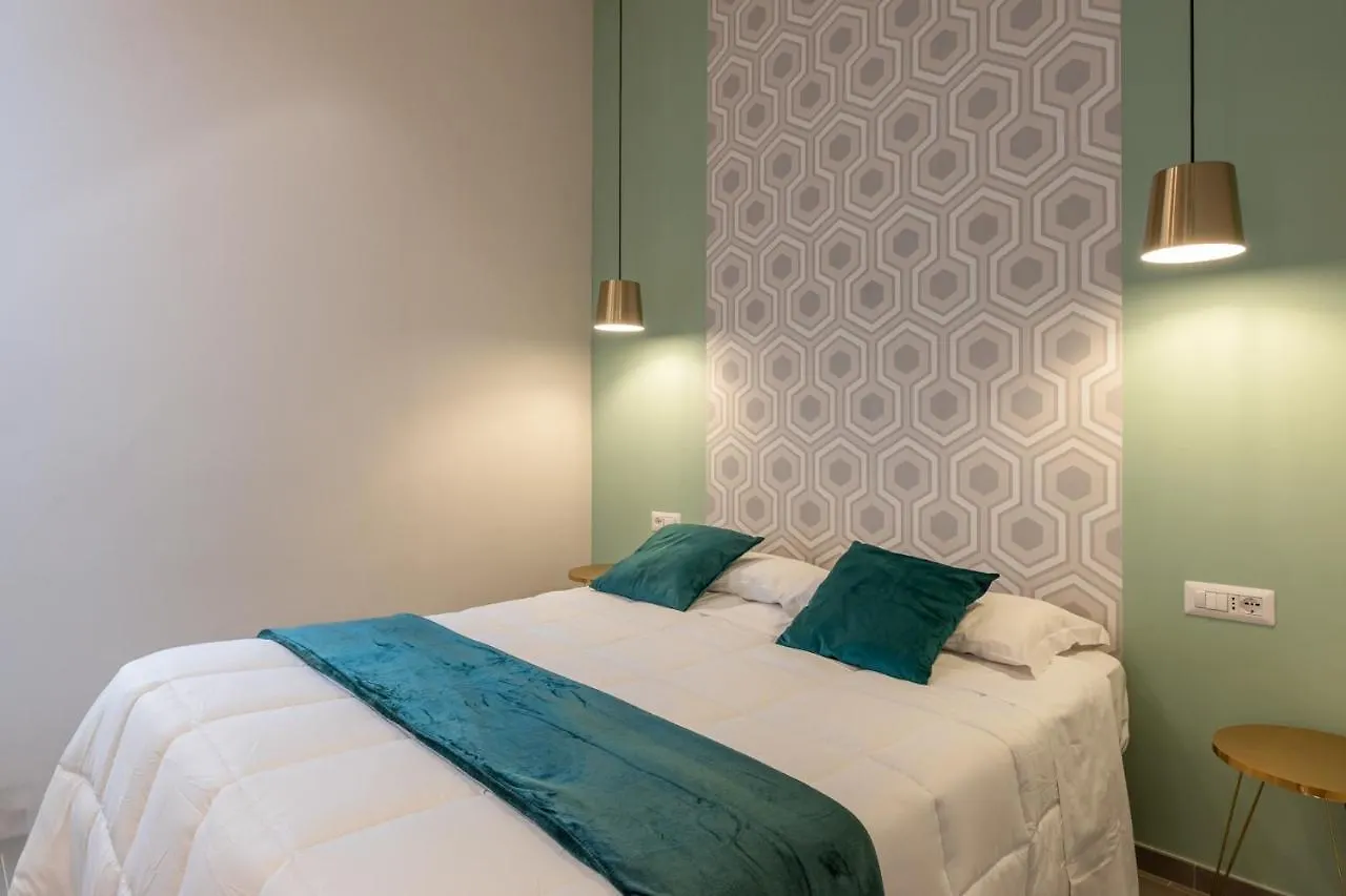 New Morpheus Rooms Rome 3*,