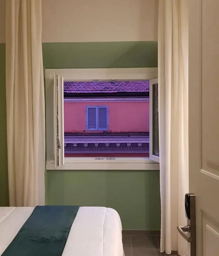 New Morpheus Rooms Rome Bed & Breakfast